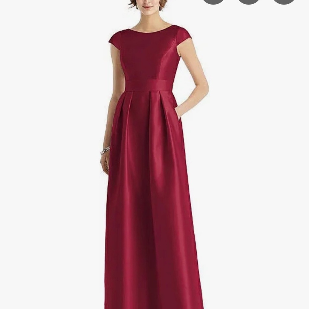 Alfred Sung gown